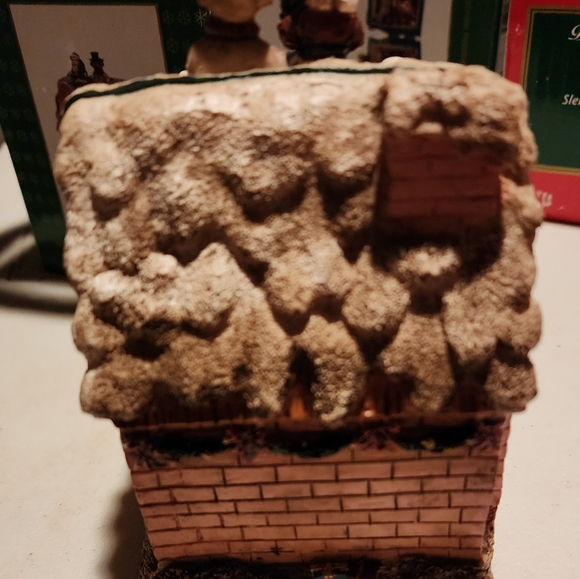 1995 Santa's Collection hand crafted resin hinged house New in Box - Picture 4 of 13